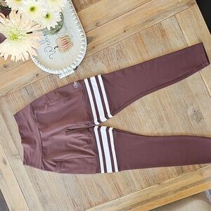 Bombshell Perform Thigh High Leggings NWOT